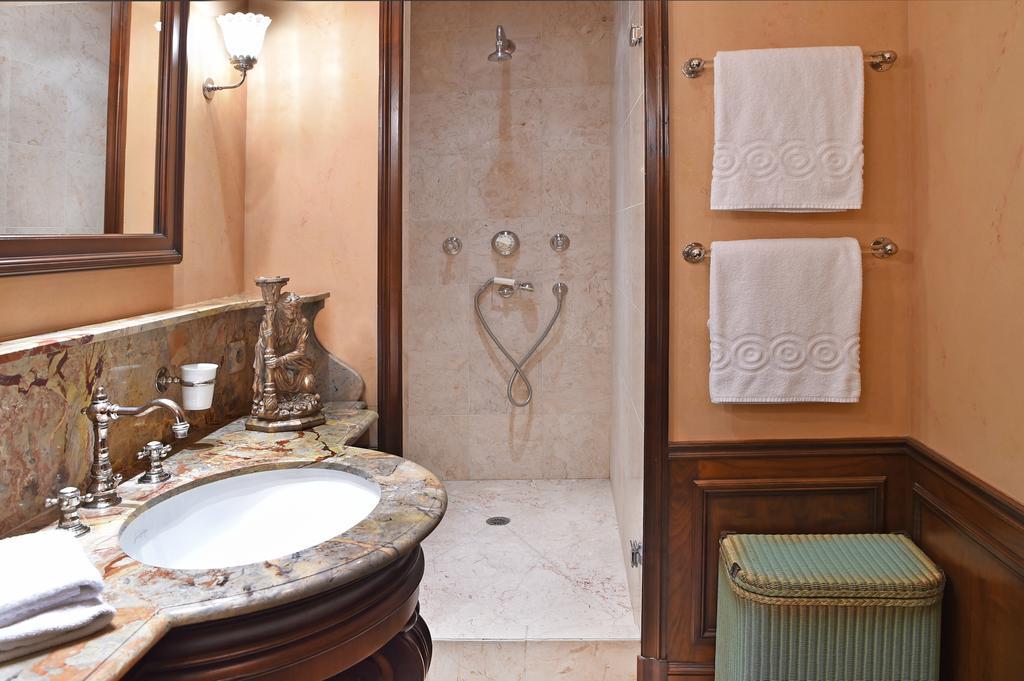 La Maison Des 4 Chats تروفيي سور مير المظهر الخارجي الصورة